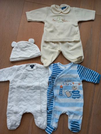 Lot de pyjamas 1 mois
