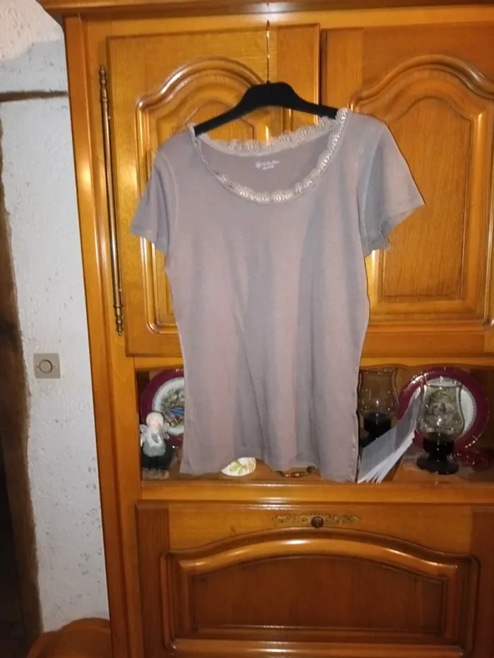 Tee-shirt taille 42 44