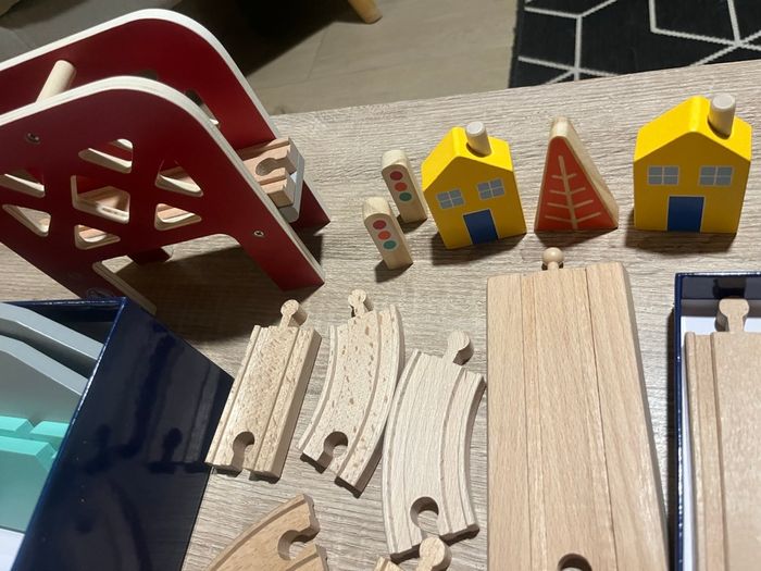 Circuit de train 54 pieces Oxybul - photo numéro 5