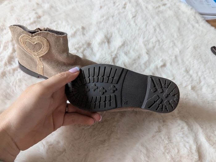 Chaussures fille taille 24 - photo numéro 2