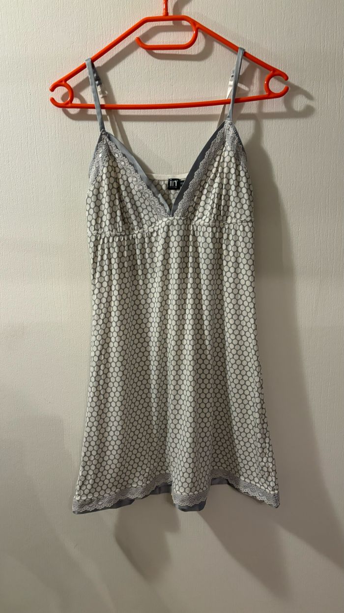 Nuisette taille 42-44