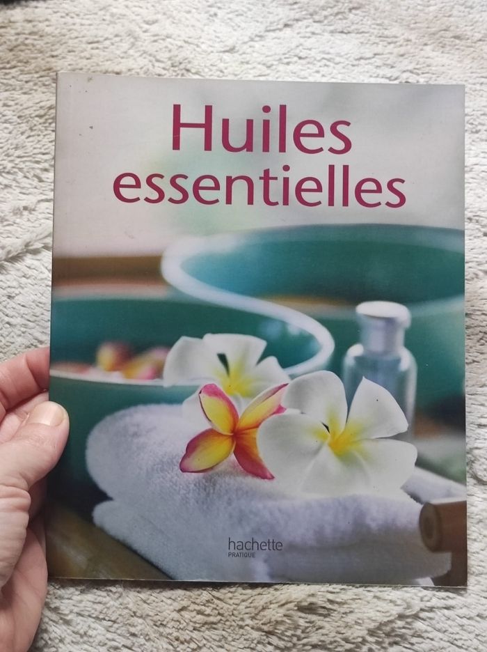 Livre huiles essentielles