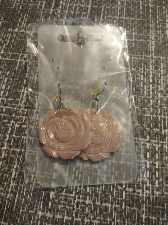 Boucle d'oreille - photo numéro 2