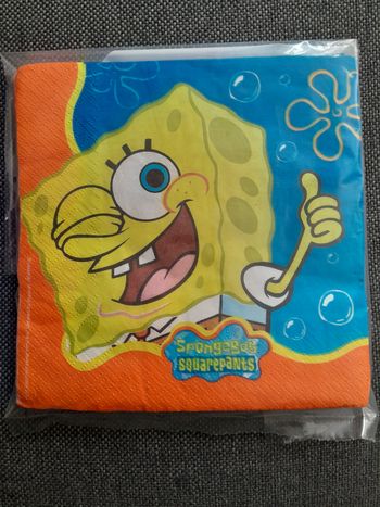 Lot de 17 serviettes en papier Bob l'éponge