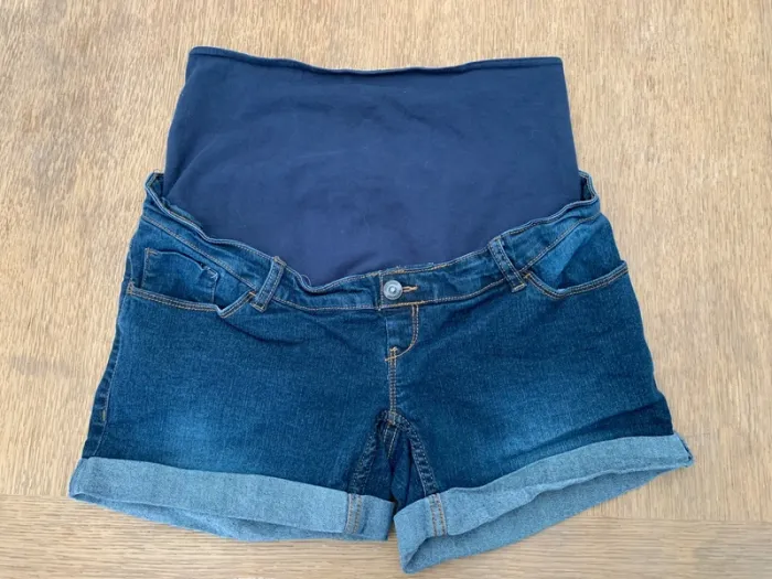 Short grossesse/maternité 38