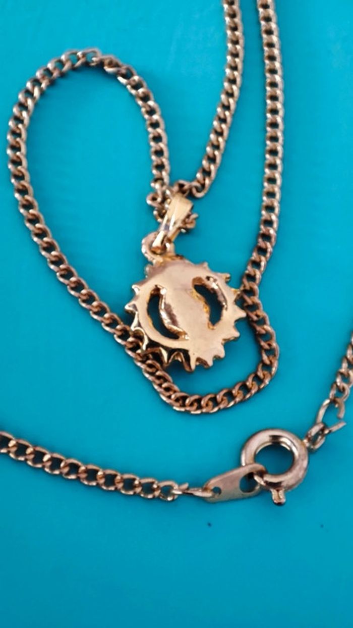 Collier pendentif doré - photo numéro 4