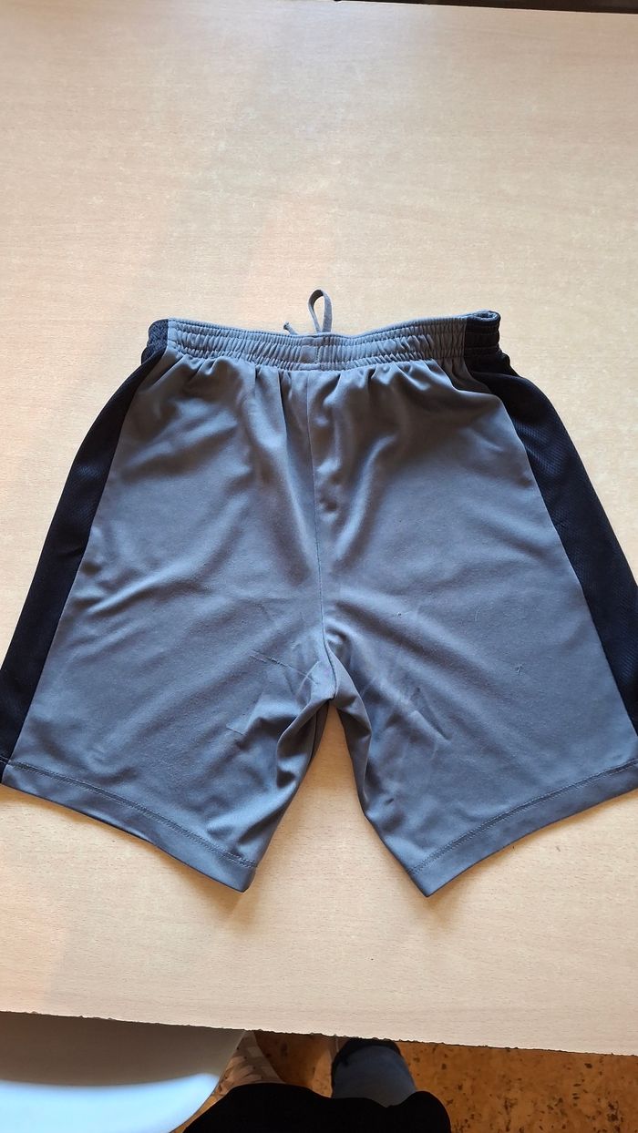 Tshirt et short Nike dri fit enfant - photo numéro 8