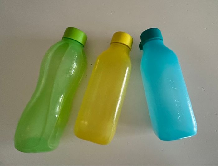 Lot de 3 gourdes Tupperware - photo numéro 2