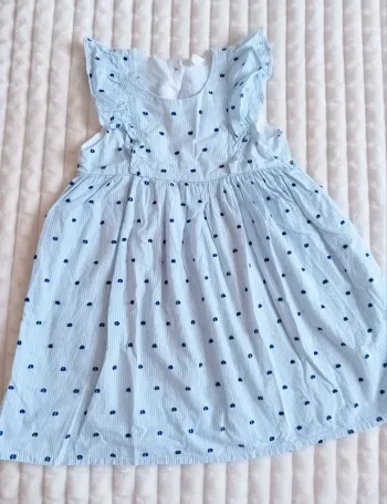 Robe sans manches à plumetis 4ans H&M 🩵🌼