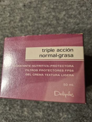 Crème de jour triple action. Peau normale à grasse. 50 ml. Deliplus