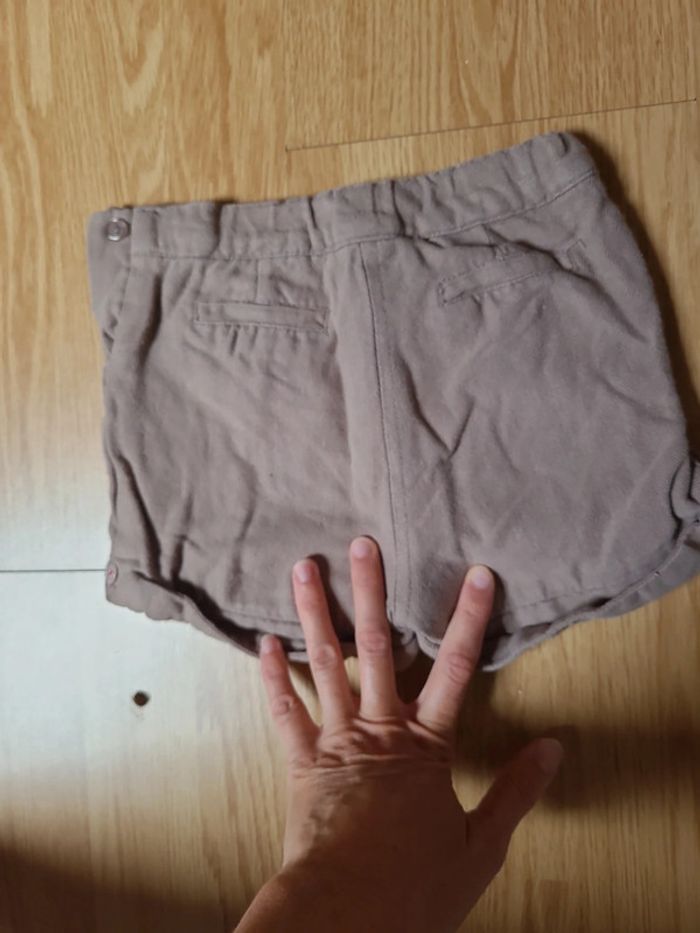 Joli short tweed 23 mois tbe - photo numéro 4