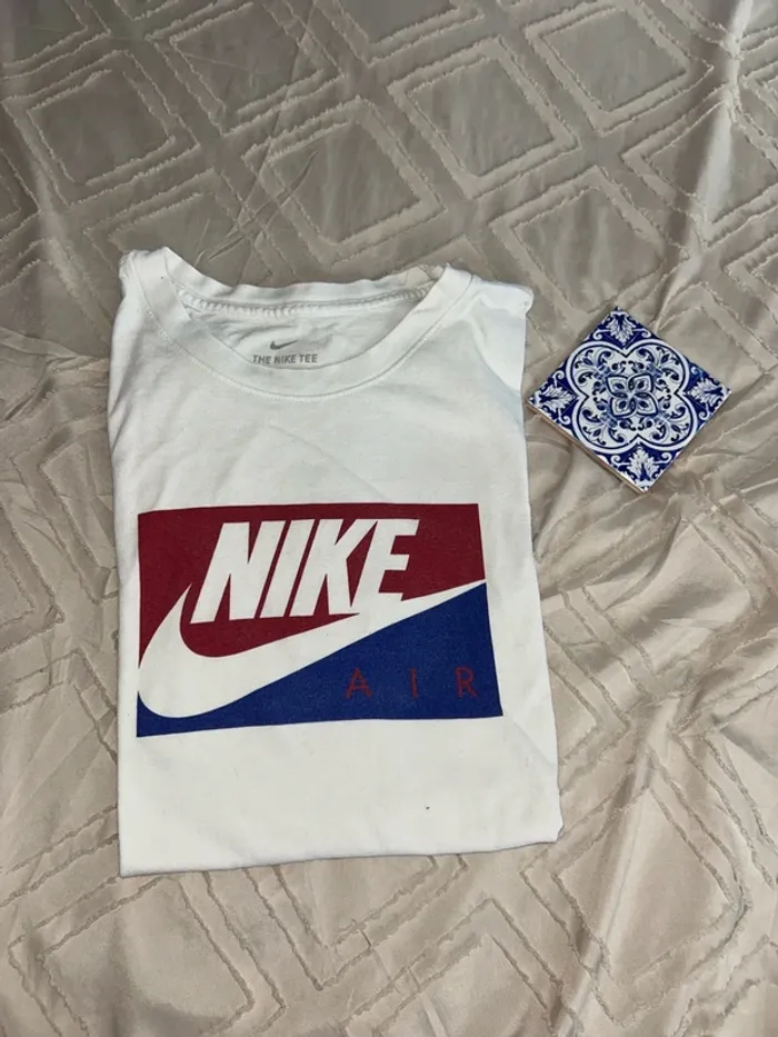 T-shirt Nike