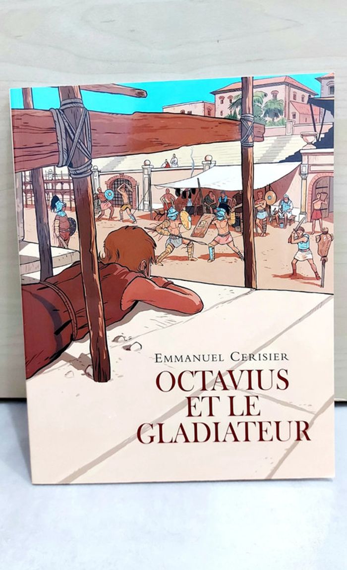 🌺 Livre (école des loisirs) : Octavius et le gladiateur