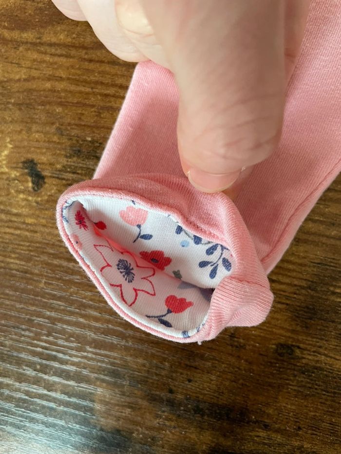 Legging rose avec intérieur fleuri - photo numéro 3