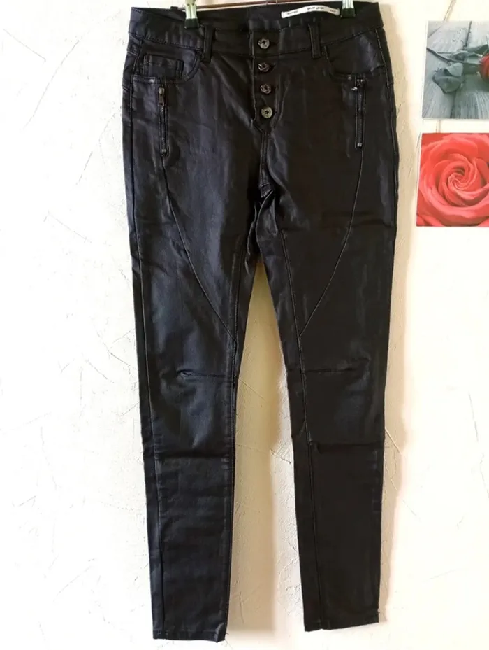 🌸Pantalon enduit slim fit, Crazy Lover, Taille S 36 - photo numéro 2