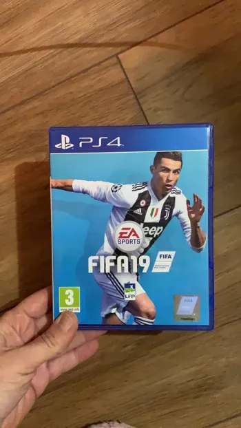 Jeu vidéo fifa 19 pour ps4