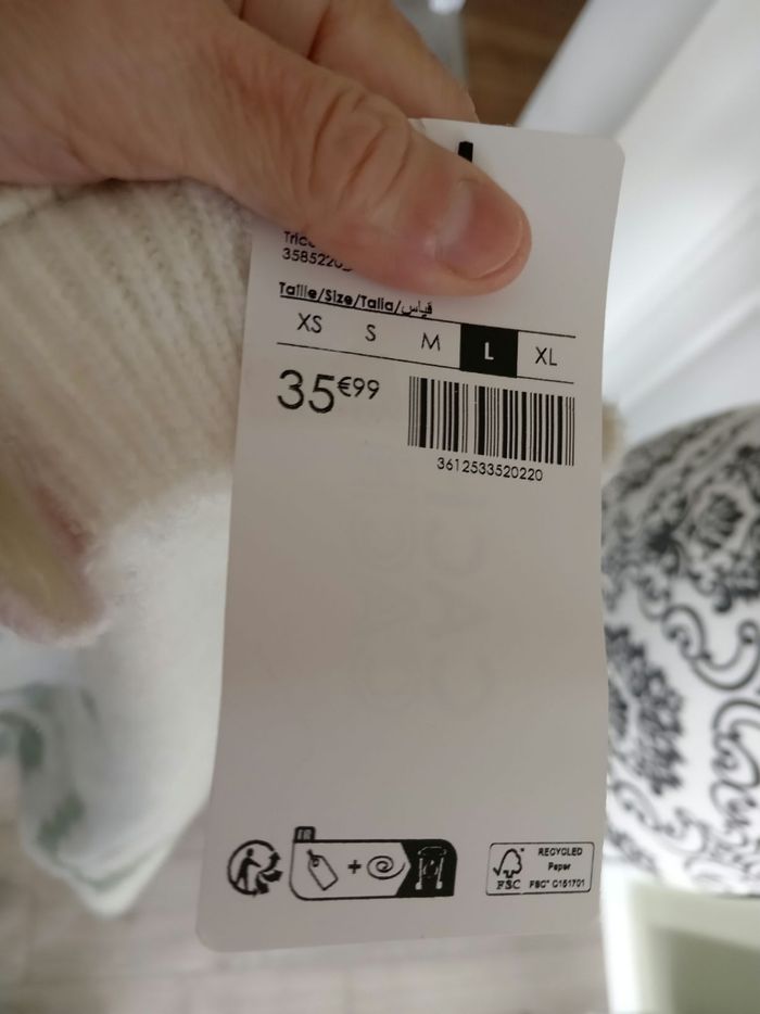 Pull cache cache taille L - photo numéro 6