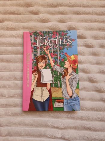 📚 Les Jumelles Tome 4 – Les jumelles font leur numéro (Bibliothèque Rose)