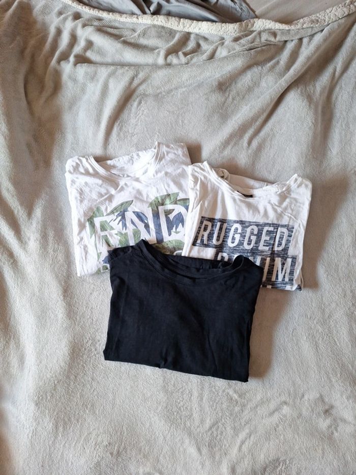 Lot 3 t-shirts L