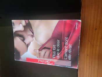 Livre 📖  plus fort que le désir/l'amant dont  elle rêvait