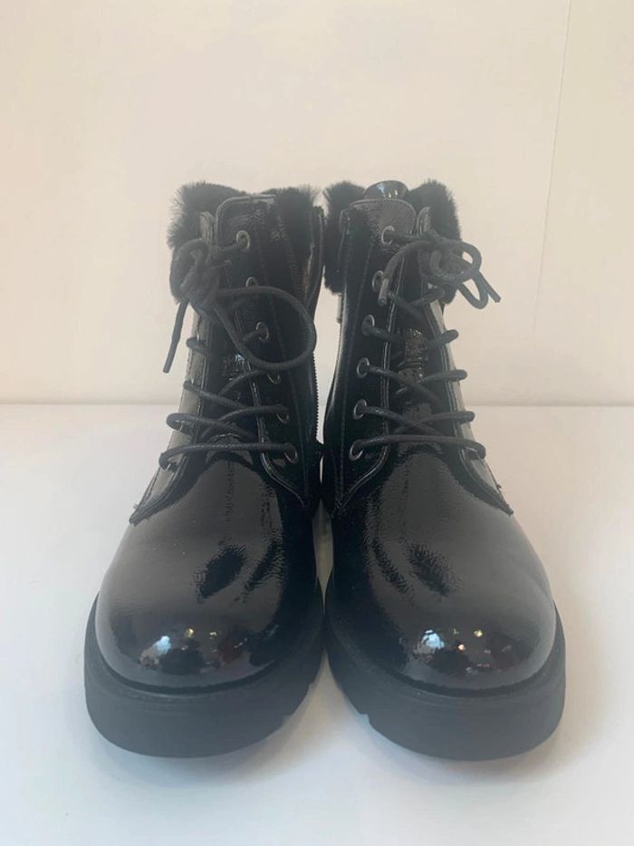 Bottines vernies a lacets noir