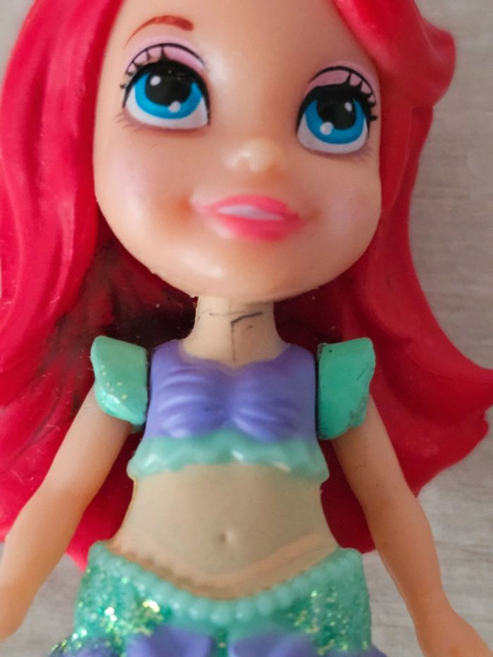 Petite figurine articulée Ariel et Belle - Disney - photo numéro 4