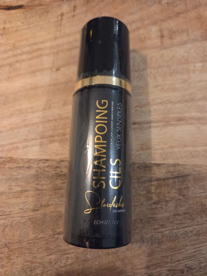 Shampooing pour cils yeux sensibles