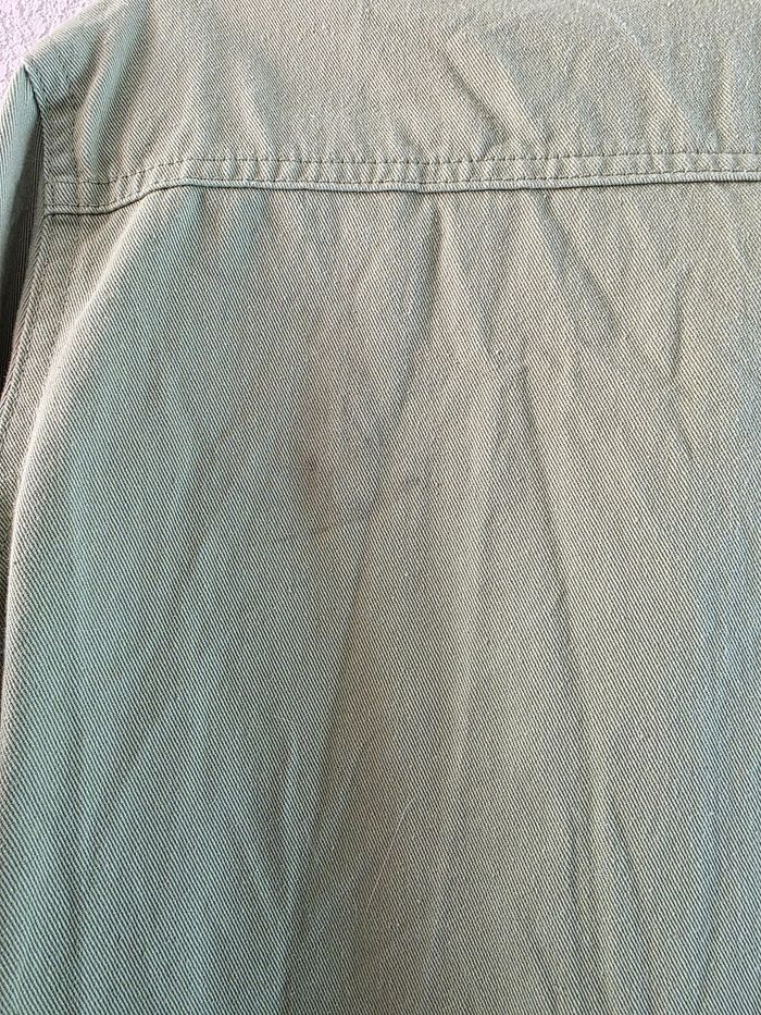 Surchemise type jean kaki Boohoo taille 34 - photo numéro 9