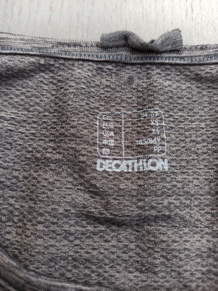 Tee shirt garcon 10ans décathlon - photo numéro 2