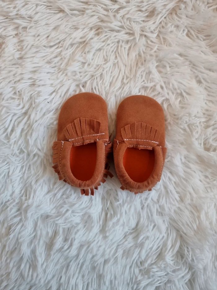 Chaussures ou petits chaussons semelle 12cms - photo numéro 3