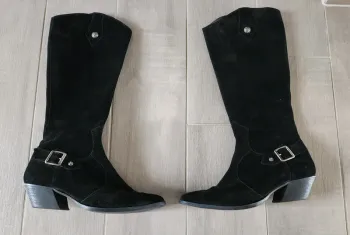 bottes à talons noires Eram 37 en excellent état en daim