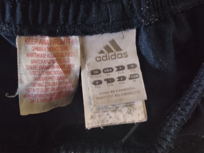 Bas de survêtement Adidas 12ans - photo numéro 4