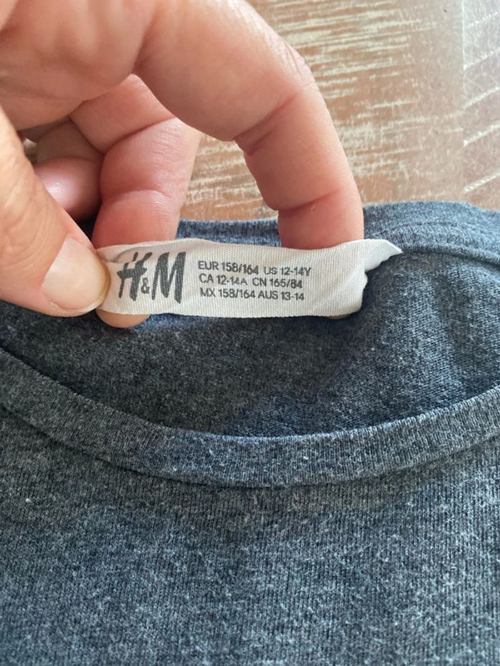 T shir H&M - photo numéro 3