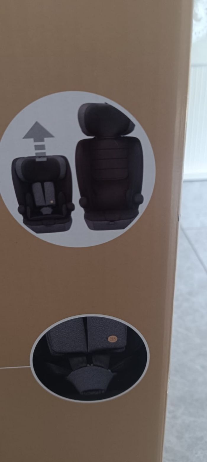 Siège Auto 76-150cm neuf utilisable de 15 mois à 12 ans - photo numéro 2