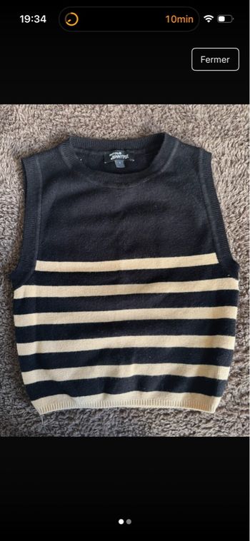 Top court à rayures