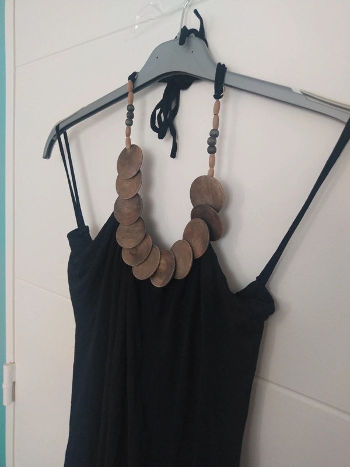 Robe dos nu - photo numéro 2