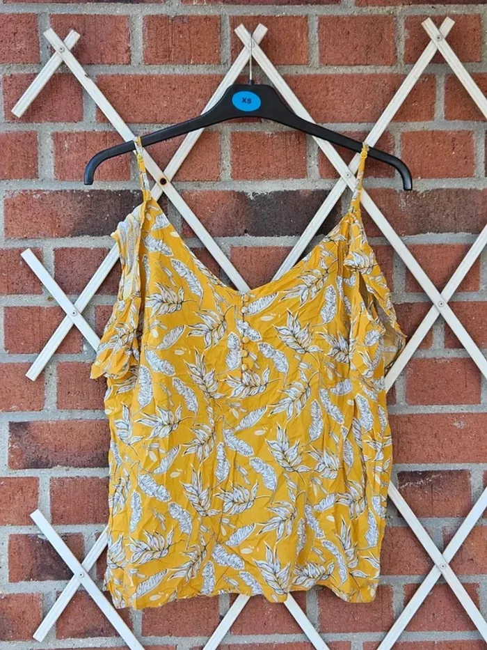 Top jaune motif feuillage Kiabi taille 42
