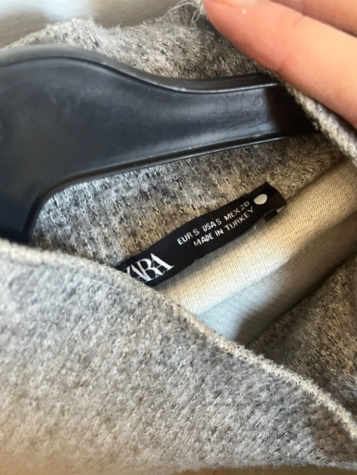 Col roulé gris Zara effet crop top - photo numéro 4