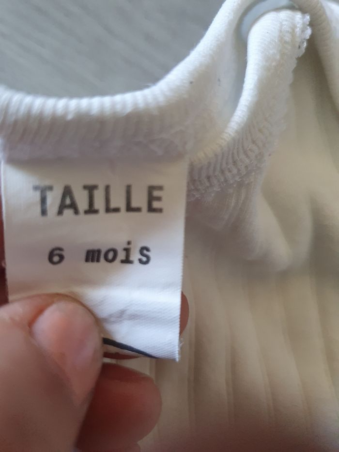 Body 6mois garçon - photo numéro 2