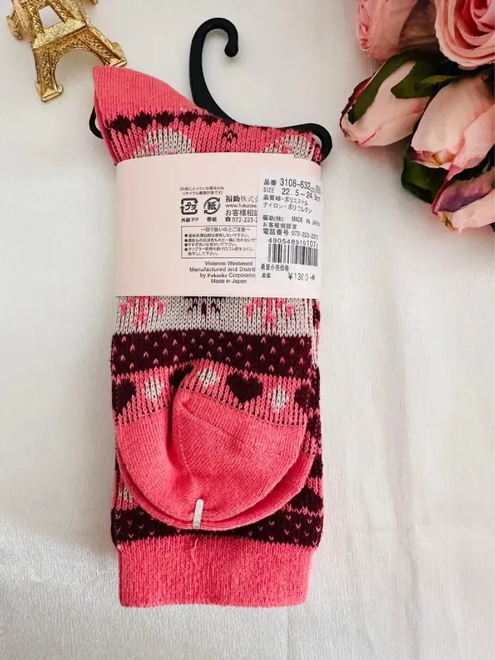 🧦 Chaussettes Vivienne Westwood – Lapins d’hiver roses – Made in Japan - photo numéro 3