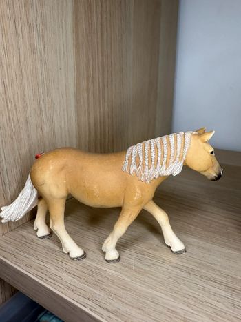 Jument haflinger schleich