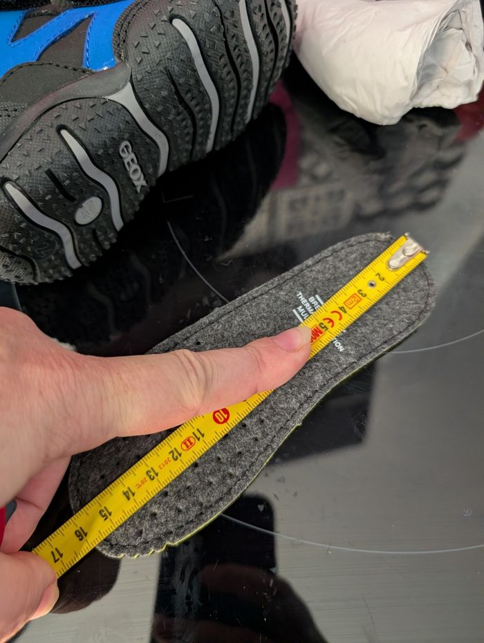 Chaussures montantes garçon. Chaudes et imperméables. Taille 24. Neuf. Geox - photo numéro 9