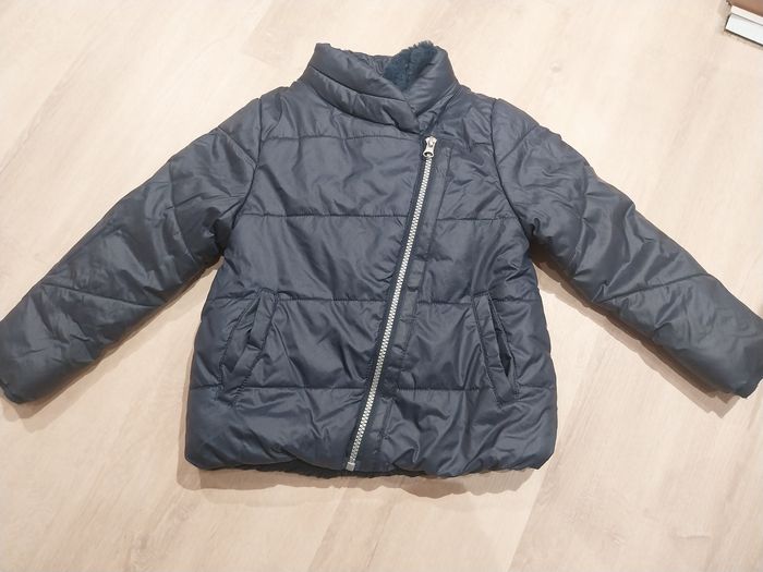 Manteau fourré bleu marine