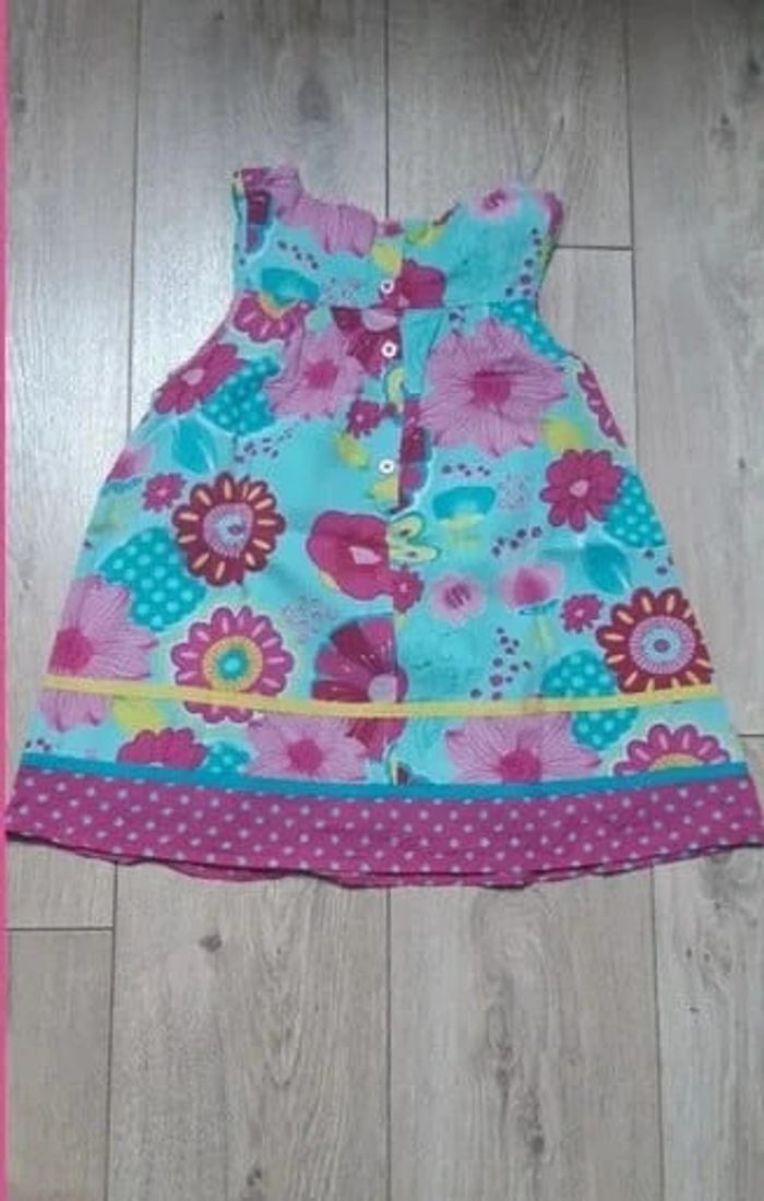 Tunique fleurie rose et turquoise orchestra 8 ans en très bon état - photo numéro 2