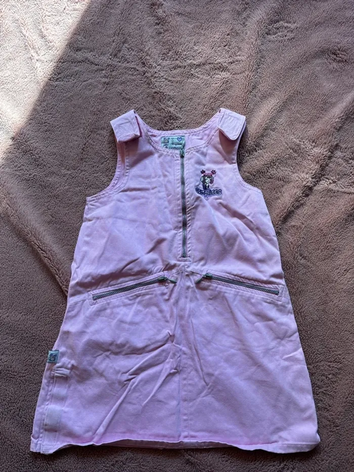 Robe rose