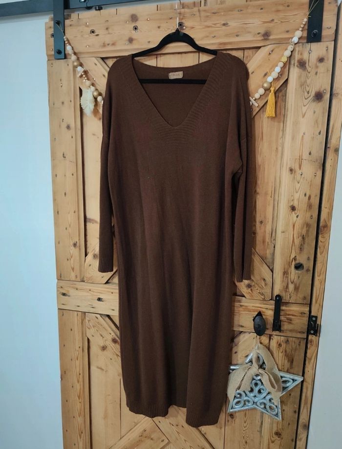 Robe pull marron TU
