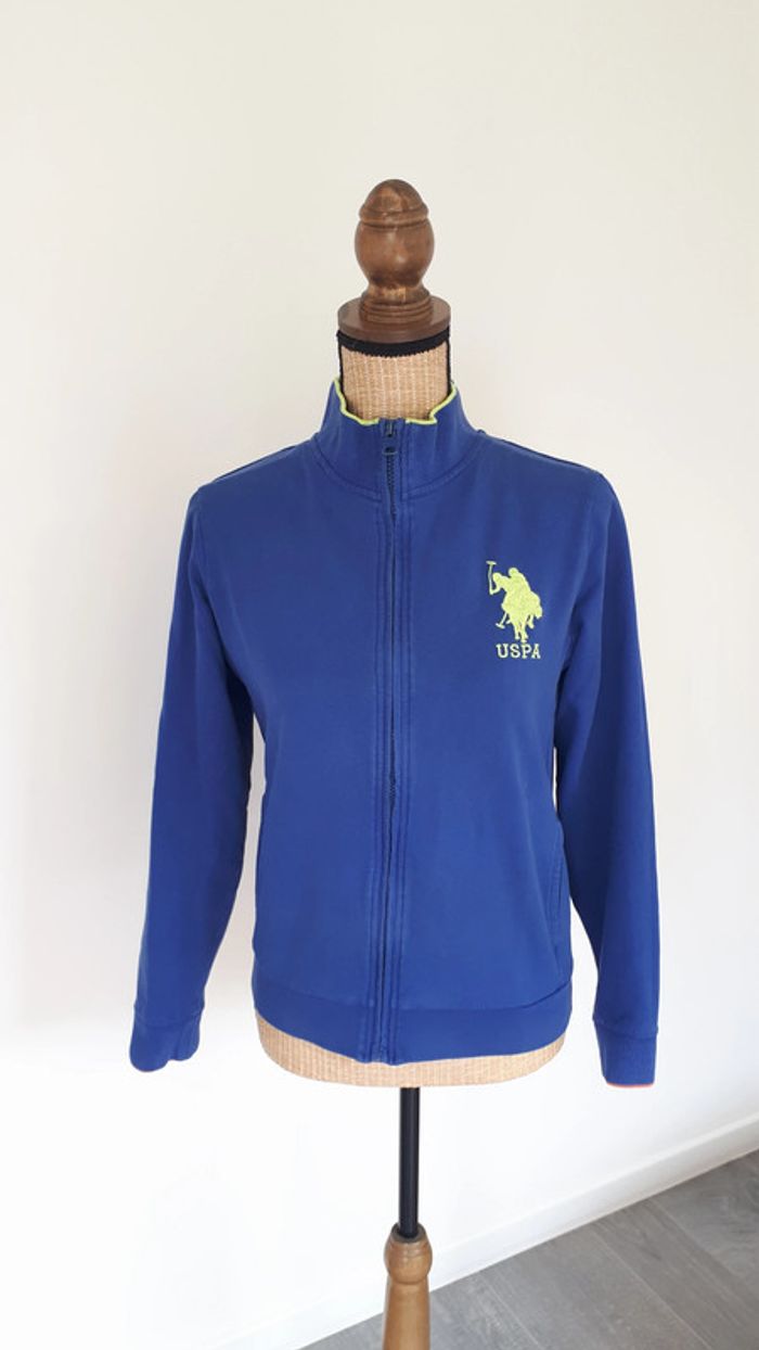 20 € Sweat zippé US Polo ASSN taille 14 ans - photo numéro 2