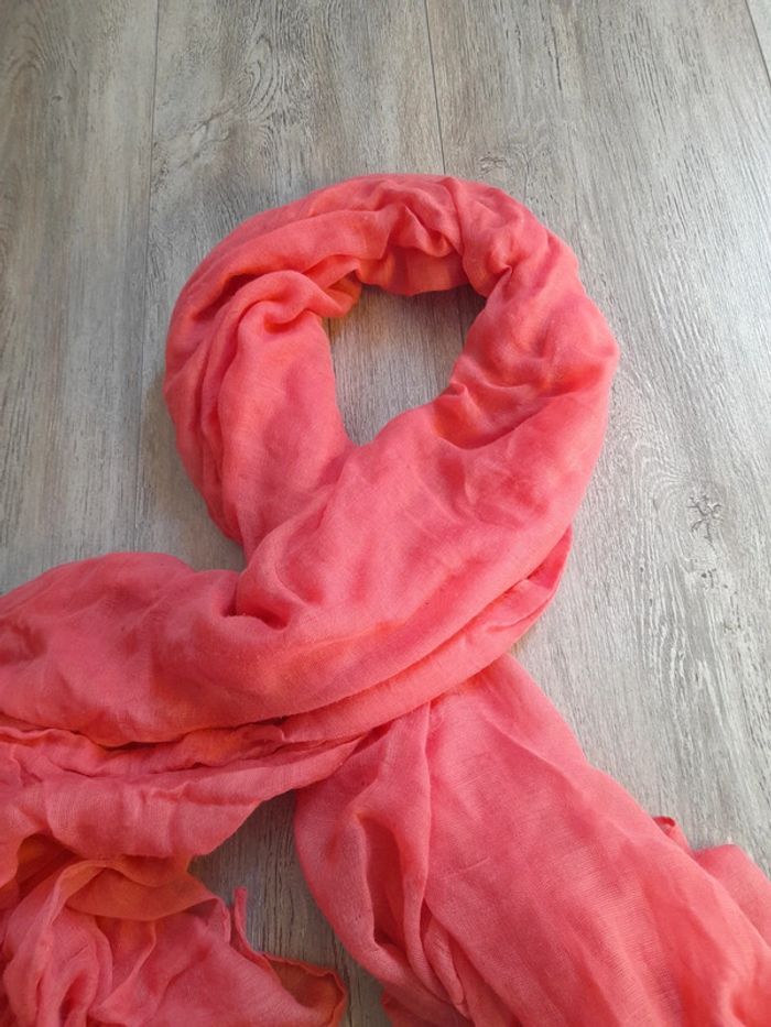 Grand foulard corail - photo numéro 4