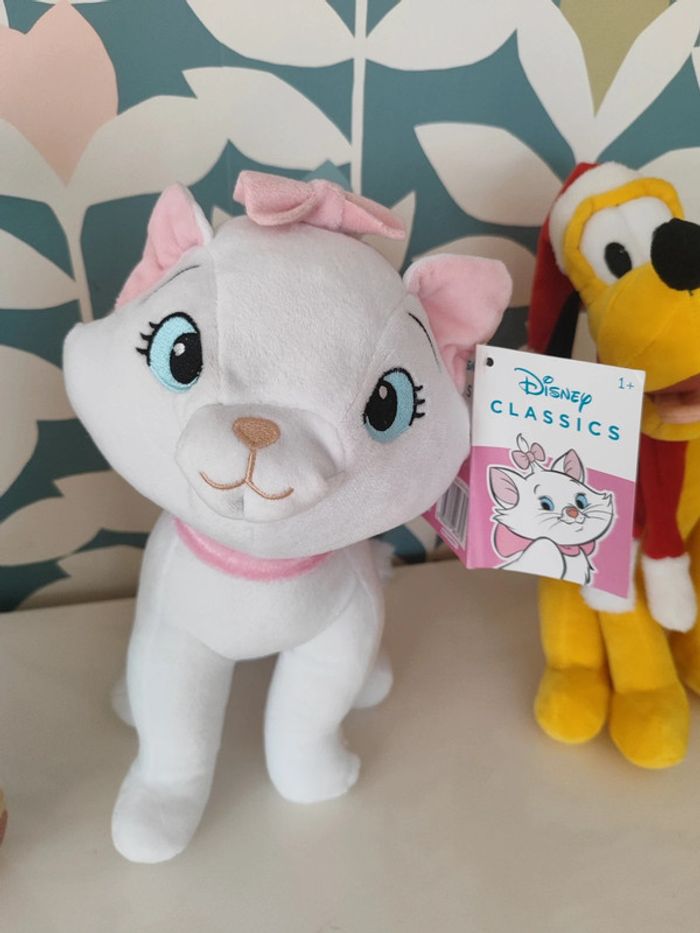 Peluche interactive chien belle éléphant Dumbo lapin panpan marie duchesse Pluto chien Disney - photo numéro 8