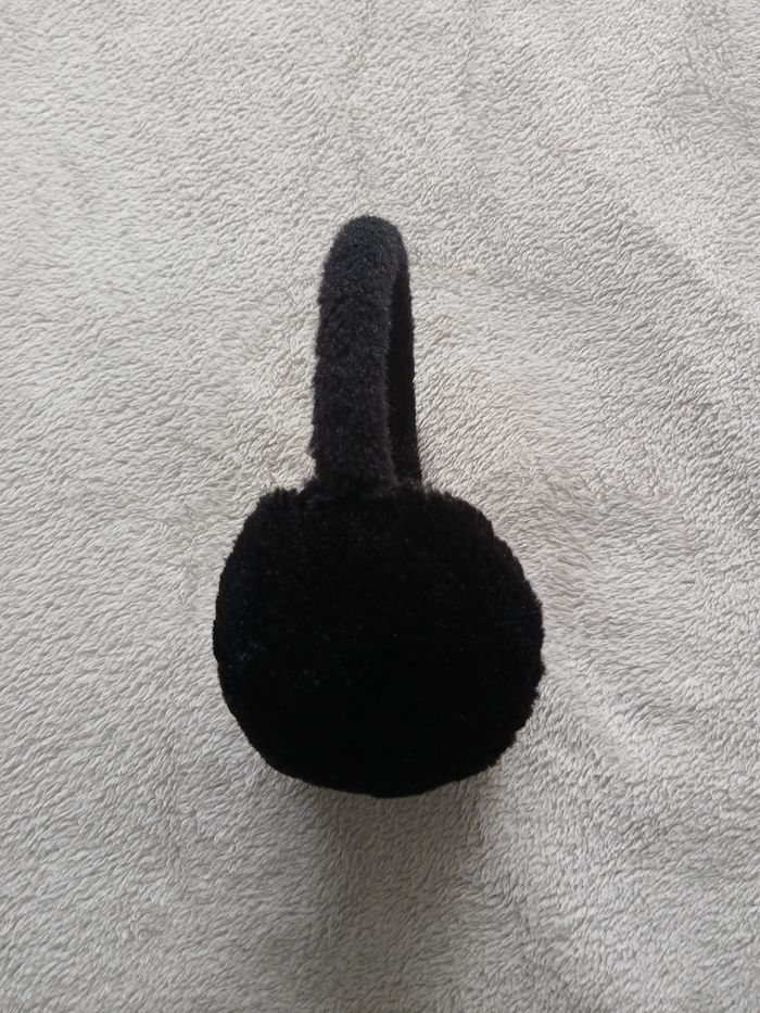 Cache oreilles noir - photo numéro 3